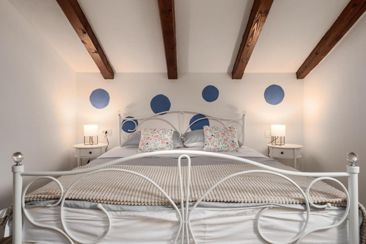 Relax In 2 Bedroom App In Old Town W/Ac And Wifi Rovinj Zewnętrze zdjęcie